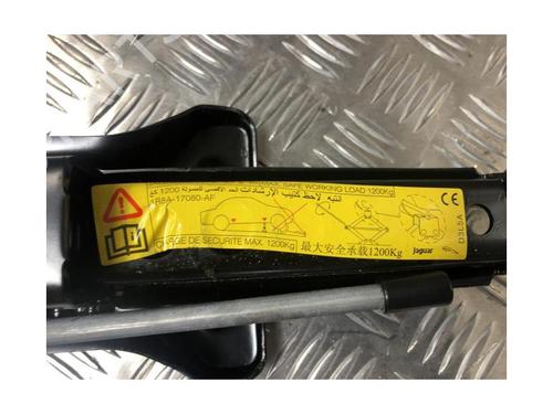 Jack Kit JAGUAR S-TYPE II (X200) 2.7 D | BP25774133C119 