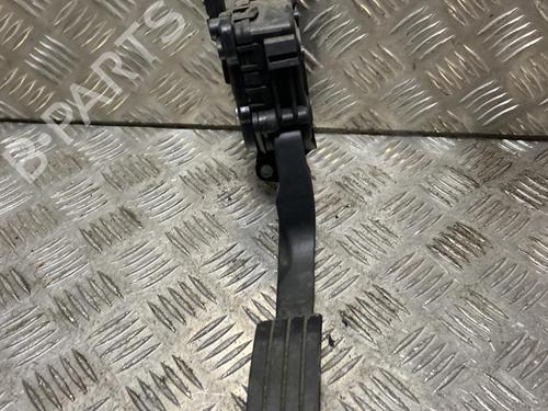 Elektronisk sensor Elektronisk sensor RENAULT TWINGO II (CN0_) 1.2 16V (CN0K, CN0V, CN0A) (76 hp) 33740573 33740573