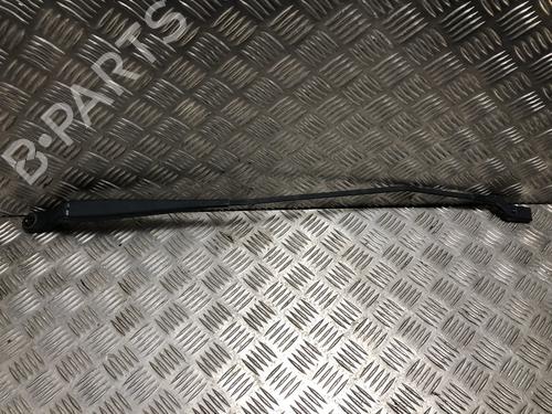 Used Front windshield wiper arm Front windshield wiper arm 37534892 37534892
