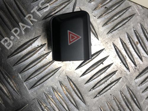 Bouton de warning PEUGEOT 2008 I (CU_) 1.6 BlueHDi 100 (100 hp) 31198580