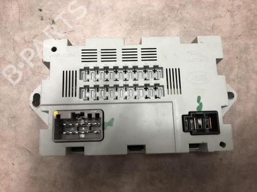 Fuse box JAGUAR XE (X760) 2.0 D | BP20622020E1