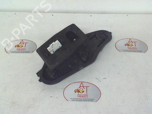 Nummerpladelys CITROËN C3 II (SC_) 1.4 VTi 95 (95 hp) 13128909