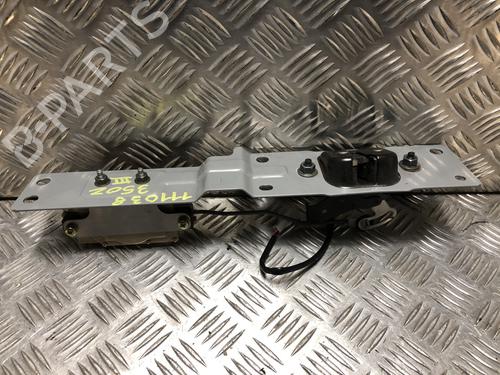 Used Tailgate lock NISSAN 350Z Coupe (Z33) 3.5 (AAZ33) (280 hp) 32069478