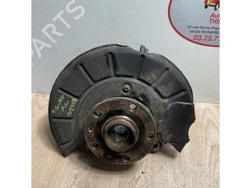 Venstre Styrespindel lagerhus VW TIGUAN (5N_) 1.4 TSI (150 hp) 20614586