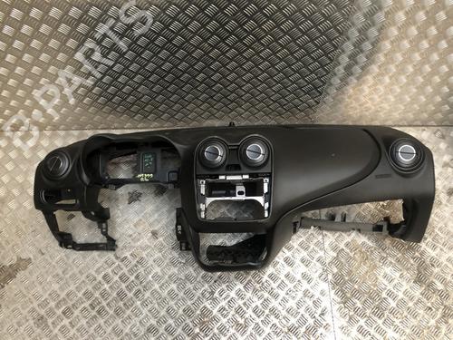 Used Dashboard Dashboard 39561550 39561550