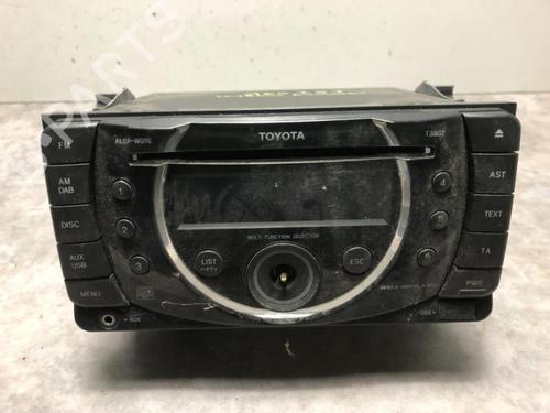 Used Radio TOYOTA URBAN CRUISER (_P1_) 1.4 D-4D 4WD (NLP115_, NLP115R) (90 hp) 20616184