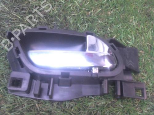 Used Front right interior door handle Front right interior door handle PEUGEOT 207 (WA_, WC_) 1.4 HDi (68 hp) 12968412 12968412