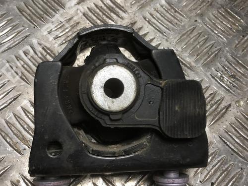 Used Engine mount TOYOTA AURIS (_E18_) 1.2 (NRE185_, NRE185R) (116 hp) 26731667