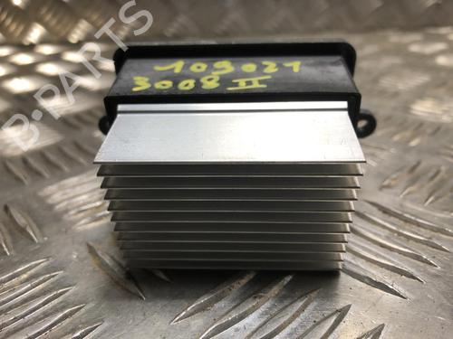Used Heater resistor PEUGEOT 3008 II SUV (MC_, MR_, MJ_, M4_) 1.5 BlueHDi 130 (131 hp) 25307188