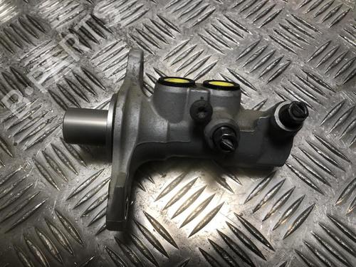 Used Brake master cylinder RENAULT CAPTUR I (J5_, H5_) 1.5 dCi 90 (J5N4, J5M5, J5MW, J5M6, J5AL, J5AJ) (90 hp) 31199849