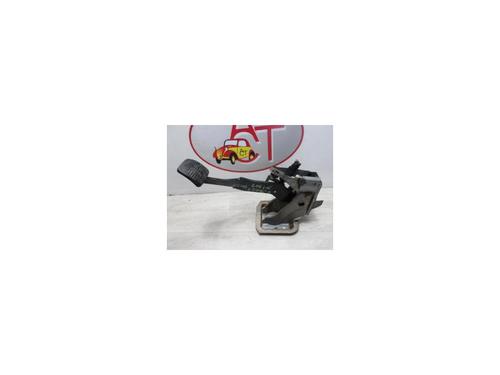 Used Break pedal NISSAN X-TRAIL I (T30) 2.2 Di 4x4 (114 hp) 12973640