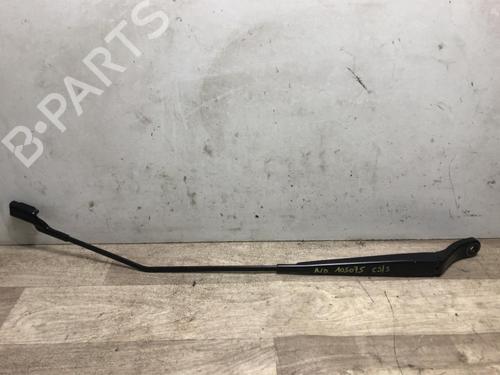 Used Front windshield wiper arm CITROËN C3 / C3 ORIGIN III (SX) 1.2 VTi 68 (68 hp) 23873630
