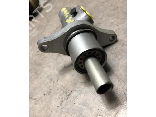 Brake master cylinder PEUGEOT 508 I (8D_) 2.0 BlueHDi 180 | BP20624556M77 