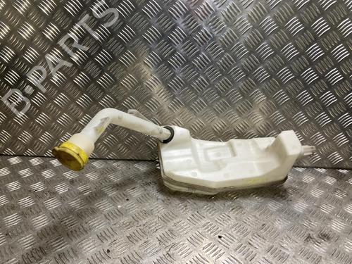 Used Windscreen washer tank Windscreen washer tank RENAULT CAPTUR I (J5_, H5_) 1.2 TCe 120 (120 hp) 33829354 33829354
