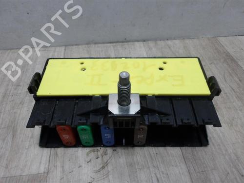 Fuse box PEUGEOT EXPERT Van (VF3A_, VF3U_, VF3X_) 2.0 HDi 130 | BP13267596E1