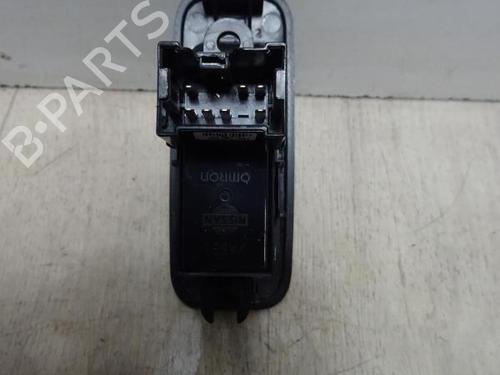 Used Right rear window switch NISSAN PRIMERA Hatchback (P12) 1.9 dCi (116 hp) 12966267