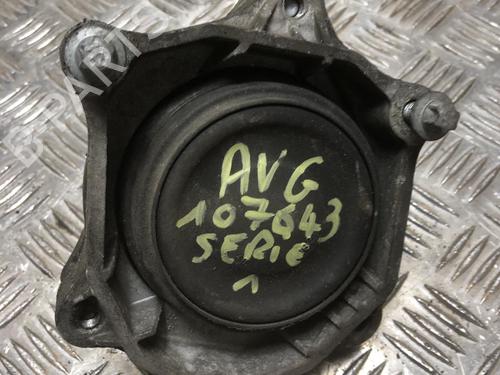 Used Engine mount BMW 1 (F21) 118 d (150 hp) 24314142