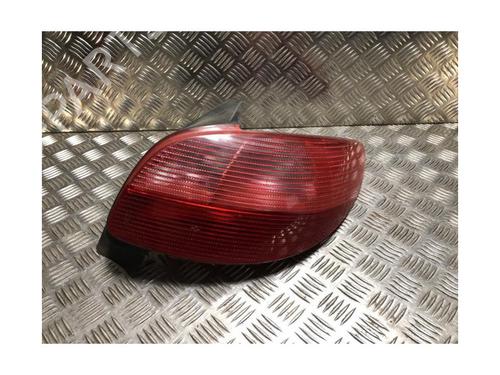 Høyre baklys PEUGEOT 206 Hatchback (2A/C) 1.4 HDi eco 70 | BP27516124C35 