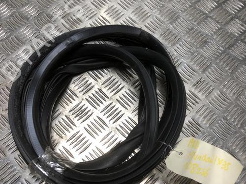 Portierrubbers HYUNDAI ix35 (LM, EL, ELH) 1.7 CRDi (116 hp) 31196965