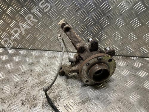 Used Right front steering knuckle Right front steering knuckle RENAULT TWINGO II (CN0_) 1.2 16V (CN04, CN0B) (75 hp) 33872041 33872041