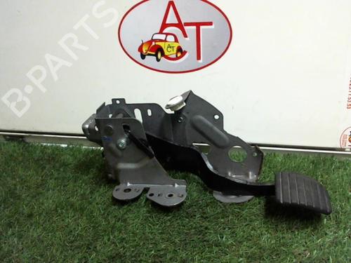 Used Break pedal RENAULT MEGANE III Hatchback (BZ0/1_, B3_) 1.5 dCi (86 hp) 12962031