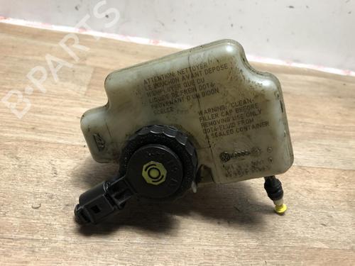 Used Brake master cylinder VW GOLF PLUS V (5M1, 521) 1.9 TDI (105 hp) 23034835