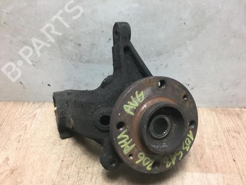 Used Left front steering knuckle PEUGEOT 206 Hatchback (2A/C) 1.6 i (89 hp) 13115072