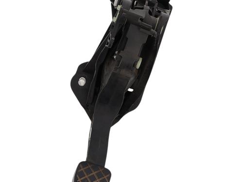 Used Clutch pedal Clutch pedal VW PASSAT B8 (3G2, CB2) 1.4 TSI (150 hp) 40538040 40538040