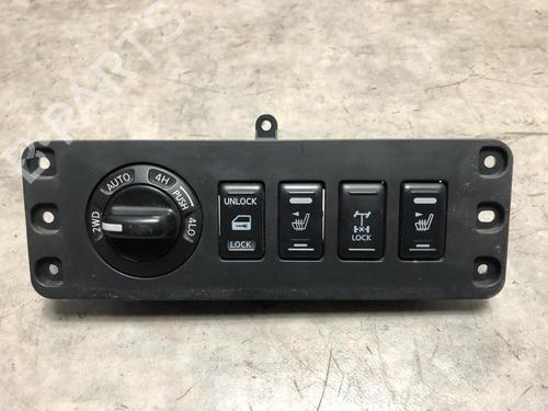 Used Switch NISSAN NAVARA NP300 (D40) 2.5 dCi 4WD (D40TT, D40T, D40M, D40BB) (190 hp) 22791056