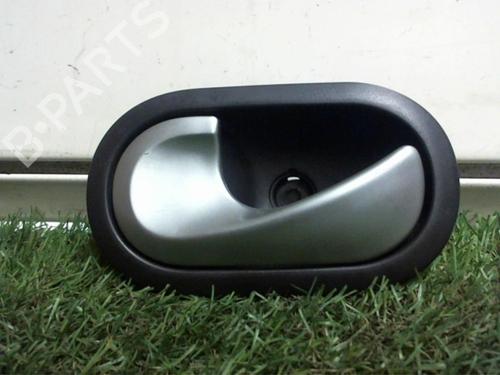 Venstre foran invendig håndtak RENAULT CLIO III (BR0/1, CR0/1) 1.5 dCi (BR17, CR17) | BP12961962I13 