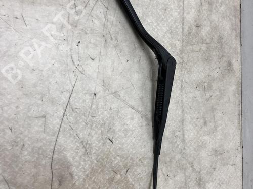 Used Front windshield wiper arm VOLVO S70 (874) 2.5 TDI (140 hp) 20622448