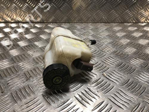 Bremsevæskebeholder CITROËN C5 III Break (RW_) 1.6 THP 155 (156 hp) 31204449