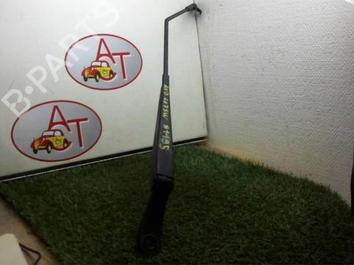 Used Front windshield wiper arm PEUGEOT 207 SW (WK_) 1.6 HDi (90 hp) 13275752