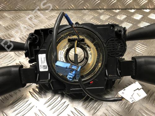 Steering column stalk PEUGEOT 5008 (0U_, 0E_) 1.6 BlueHDi 120 | BP31199230I23