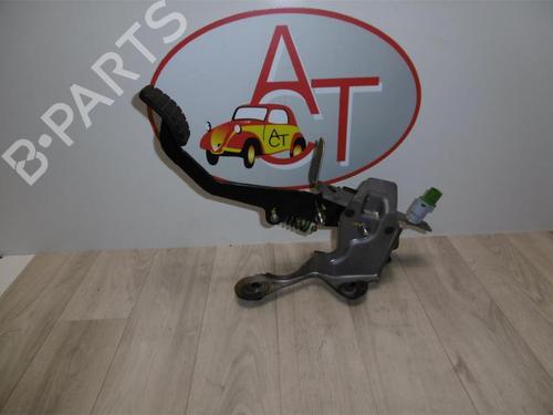 Clutch pedal RENAULT CLIO IV (BH_) 1.2 TCe 120 (BHAU) | BP20614600I13 