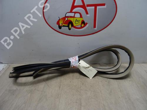 Gummiliste Gummiliste TOYOTA AVENSIS Estate (_T25_) 2.0 D-4D (CDT250_, CDT250R) (116 hp) 13132540 13132540