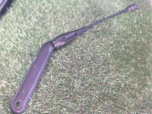 Used Front windshield wiper arm BMW 1 (E87) 118 d (122 hp) 28287415