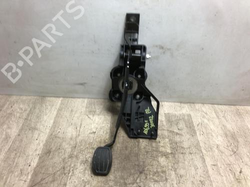 Used Break pedal Break pedal PEUGEOT 3008 II SUV (MC_, MR_, MJ_, M4_) 1.2 THP/ PureTech 130 (MRHNSM, MRHNSU, MRHNSJ, MRHNYW,... (131 hp) 20622630 20622630