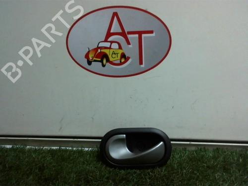 Venstre foran invendig håndtak RENAULT CLIO III (BR0/1, CR0/1) 1.5 dCi (BR17, CR17) (86 hp) 12961962