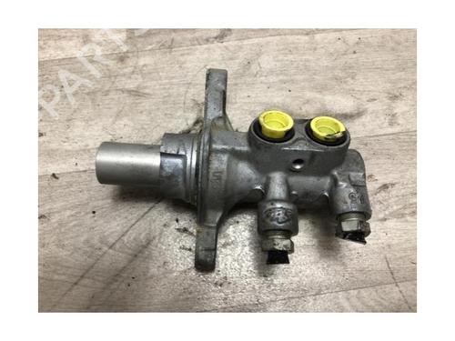 Brake master cylinder FORD FOCUS III Turnier 1.6 TDCi | BP23068738M77 