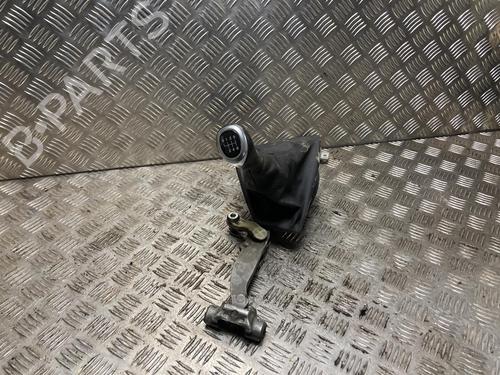 Palanca de cambios BMW 1 (F21) 116 d (116 hp) 31186360