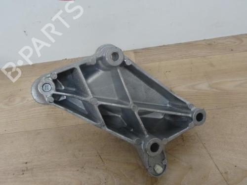 Used Gearbox mount RENAULT TWINGO III (BCM_, BCA_) 0.9 TCe 90 (BCM9, BCM2) (90 hp) 22919396