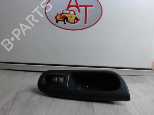 Used Right front window switch PEUGEOT 306 Hatchback (7A, 7C, N3, N5) 1.9 D (75 hp) 13225409