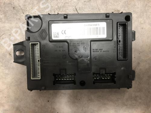 Used Fuse box RENAULT CLIO IV (BH_) 1.5 dCi 90 (90 hp) 20625751