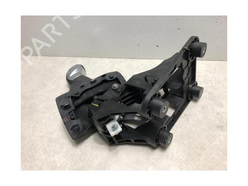 Gear lever PEUGEOT 2008 I (CU_) 1.2 THP 110 / PureTech 110 | BP20612800M90 