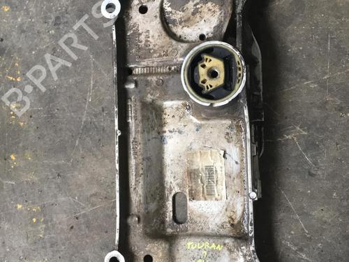 Used Subframe VW TOURAN (1T1, 1T2) 2.0 TDI (136 hp) 13267557