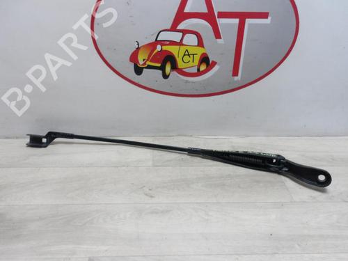 Used Front windshield wiper arm Front windshield wiper arm 13279472 13279472