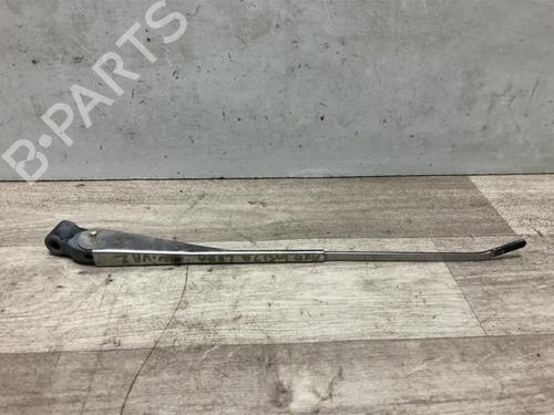 Used Front windshield wiper arm LADA NIVA Closed Off-Road Vehicle (2121, 2131) 1700 i 4x4 (82 hp) 23870769