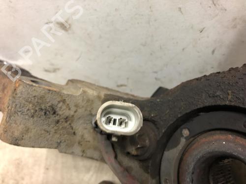 Used Right front steering knuckle OPEL ZAFIRA A MPV (T98) 2.2 DTI 16V (F75) (125 hp) 23870836