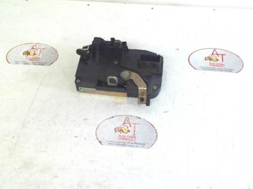 Venstre foran lås PEUGEOT 306 Hatchback (7A, 7C, N3, N5) 1.9 D (64 hp) 12963878